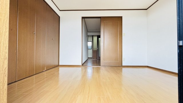 サンパーク六番館の居間・リビング