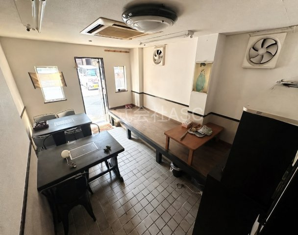 ワコー新今里　貸店舗の内装