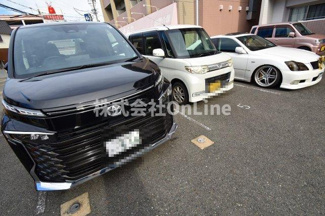 【駐車場】