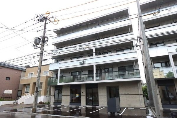 ステージア裏参道(STAGEA裏参道)の画像