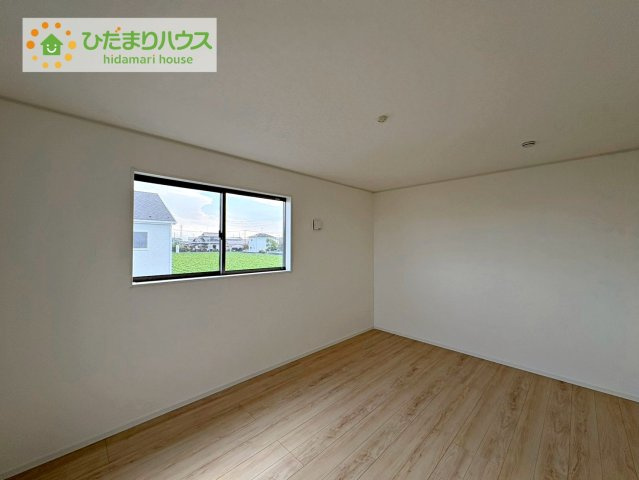 ひたちなか市津田第3　新築戸建　1号棟の寝室|広めの主寝室は、ベッドの他にもパソコンデスクやドレッサーなども置けちゃいます(*^-^*)