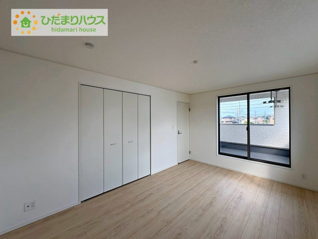 ひたちなか市津田第3　新築戸建　1号棟の寝室|天井の高い主寝室。ゆっくりと過ごせる大人のくつろぎ空間！