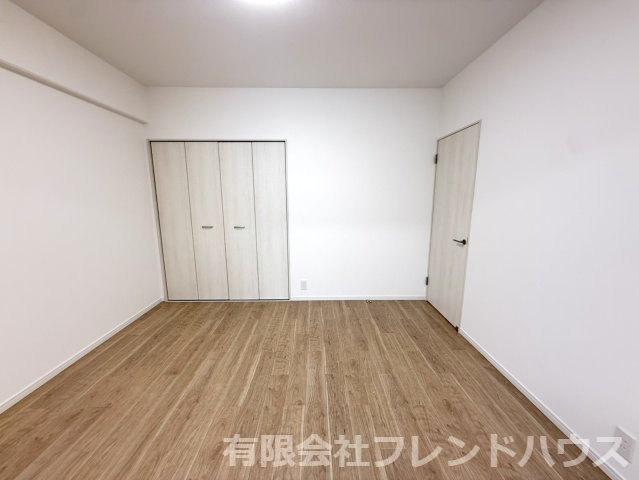 【洋室】 | 藤和ハイタウン庚午 | 6.4帖