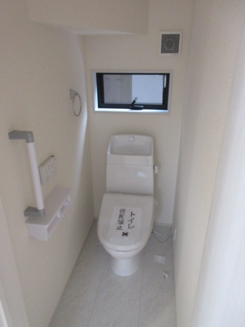 【仲介手数料無料】新築戸建　深谷市見晴町4-60（全1棟）のトイレ