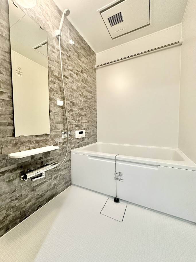 apartment宝生町の浴室