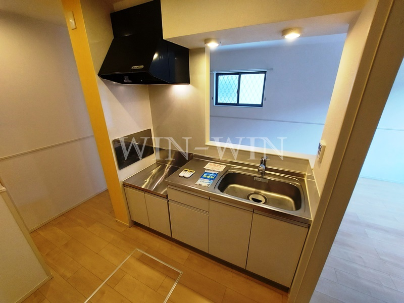ロイヤル ウエスト Bのキッチン|イメージ（同建物内別部屋の写真です）
