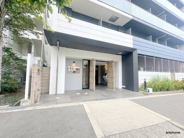 エスリードコート難波ウエスト　仲介手数料無料のエントランス