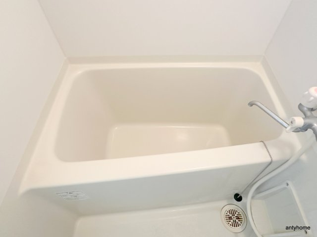 エスリードコート難波ウエスト　仲介手数料無料の浴室