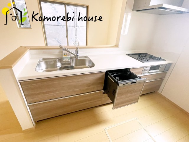 さいたま市見沼区堀崎町1159番　新築一戸建て　ハートフルタウン　Aのキッチン|26.9.8