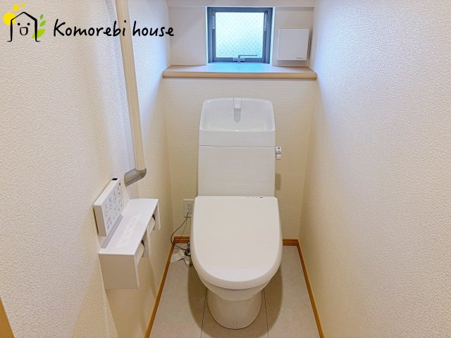 さいたま市見沼区堀崎町1159番　新築一戸建て　ハートフルタウン　Aのトイレ|26.10.11　撮影済み