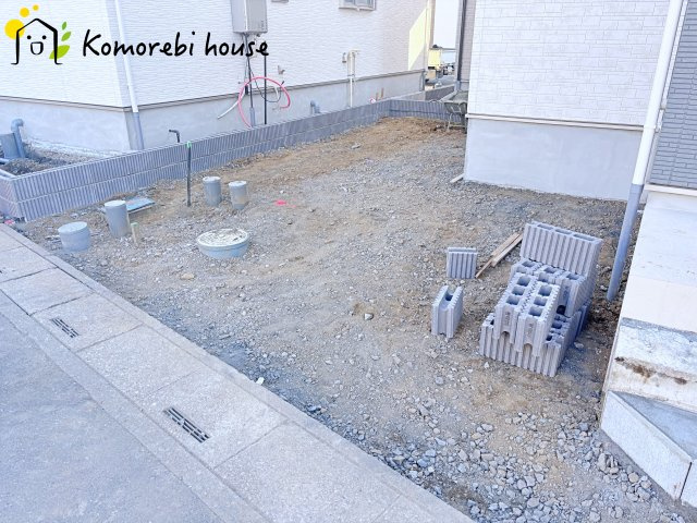 さいたま市見沼区堀崎町1159番　新築一戸建て　ハートフルタウン　Aの駐車場|26.10.11　撮影済み