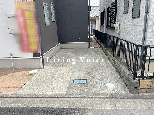 【仲介手数料０円】海老名市大谷南4丁目　中古一戸建ての駐車場|海老名市大谷南4丁目　中古一戸建て
