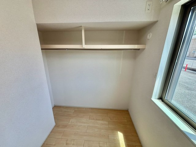 コスモビレッジの洋室