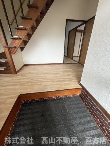 感田戸建ての玄関