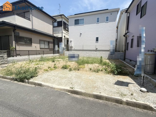 明石市大久保町西島　新築戸建　の駐車場|●年中無休：当日予約可●駅近ながら、お車も1台駐車可能です♪前面道路は交通量少なめで入出庫も安心！