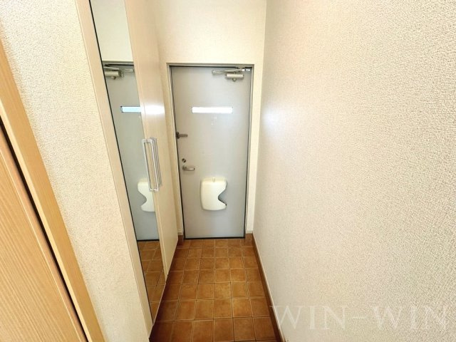 カーサフィオーレ Dの玄関