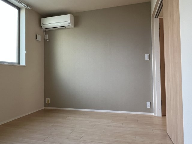 メゾン　プレゾンの寝室|同建物別室参考写真