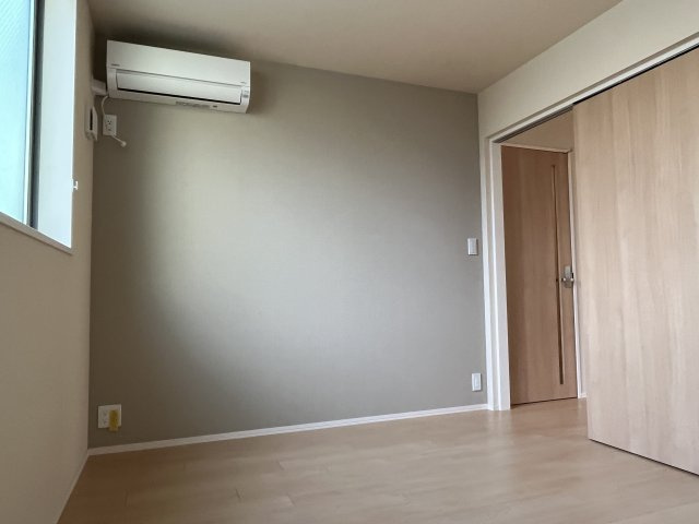 メゾン　プレゾンの寝室|同建物別室参考写真