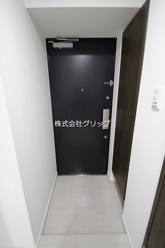 ラフィスタ横浜蒔田Ⅱの玄関