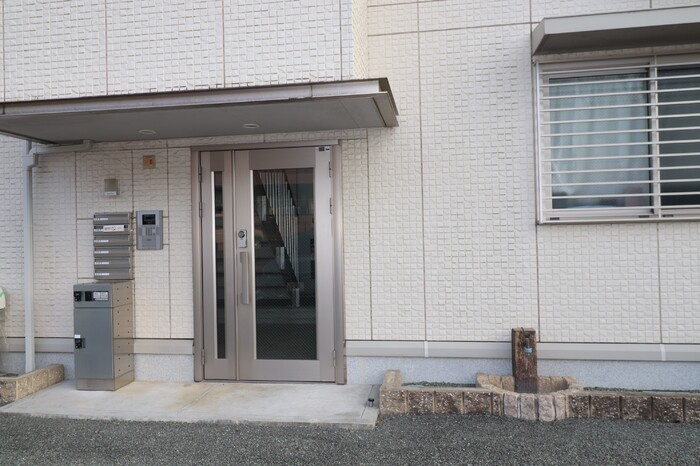 コンフォールのエントランス
