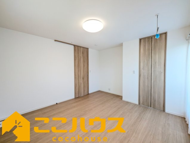 ガーデンアレイ沖縄市大里II期　中古戸建て　1号棟の寝室|寝室8.5帖