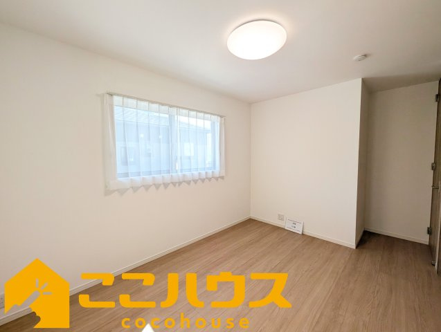 ガーデンアレイ沖縄市大里II期　中古戸建て　1号棟の洋室|洋室6.5帖