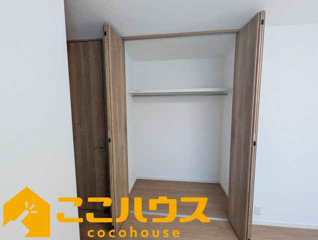 ガーデンアレイ沖縄市大里II期　中古戸建て　1号棟の収納|洋服が多い方でも安心の収納力