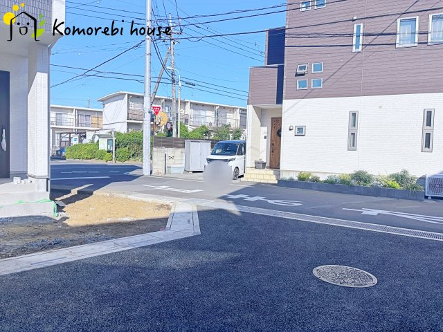 さいたま市見沼区堀崎町1159番　新築一戸建て　ハートフルタウン　Bの前面道路含む現地写真|26.9.11