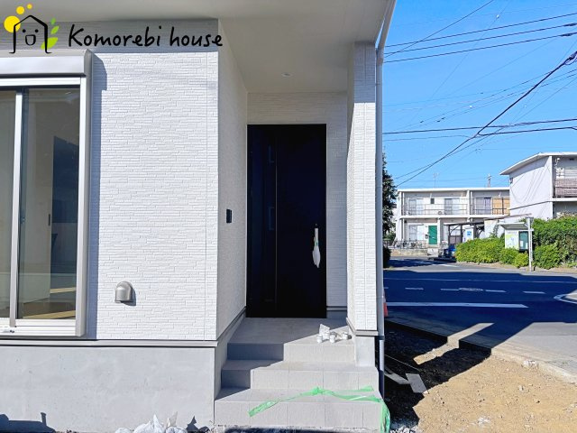 さいたま市見沼区堀崎町1159番　新築一戸建て　ハートフルタウン　Bの玄関|26.10.11　撮影済み