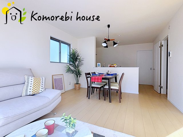 さいたま市見沼区堀崎町1159番　新築一戸建て　ハートフルタウン　Bの居間・リビング|26.10.11　撮影済み