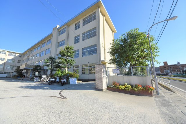 福岡市西区石丸3丁目第3-2棟（1号棟）の周辺|石丸小学校