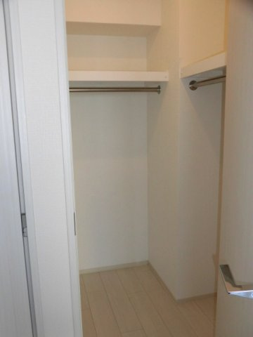 大阪市中央区谷町６丁目の賃貸マンションの収納