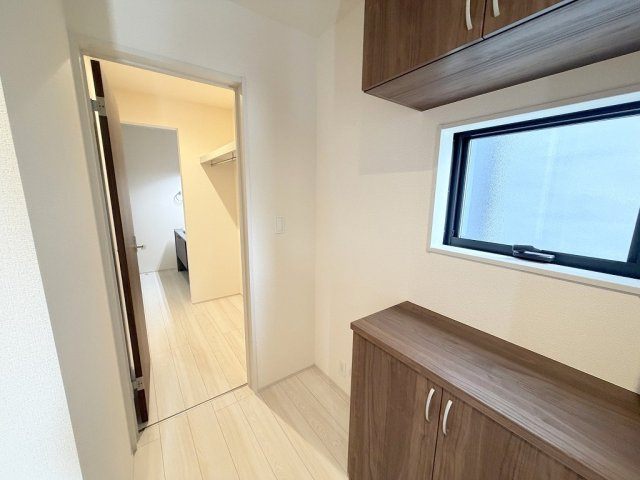 三郷市高州1丁目　新築戸建　全1棟の玄関|同施工会社の参考写真になります。