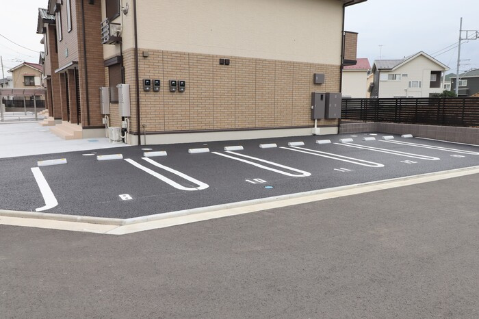 クレール湘南台V Aの駐車場|駐車場