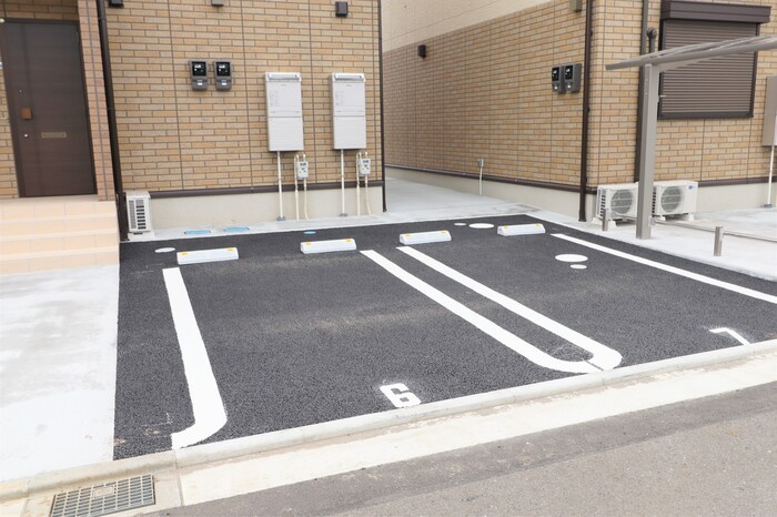 クレール湘南台V Aの駐車場|駐車場