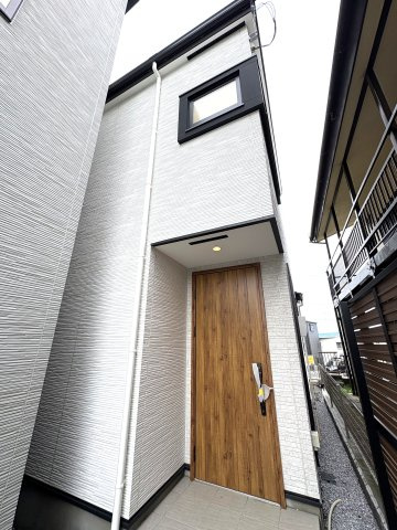 Walk to Tsujido, Live in Peace. 駅も、家族時間も、どちらも近くにの外観