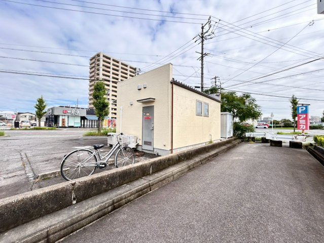 横山町貸店舗の周辺