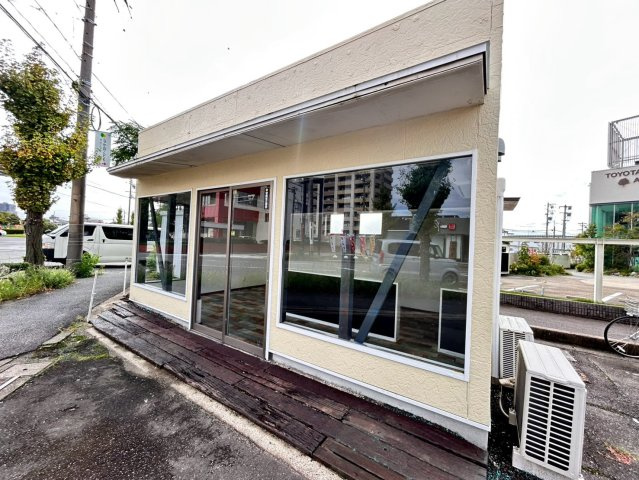 横山町貸店舗の外観