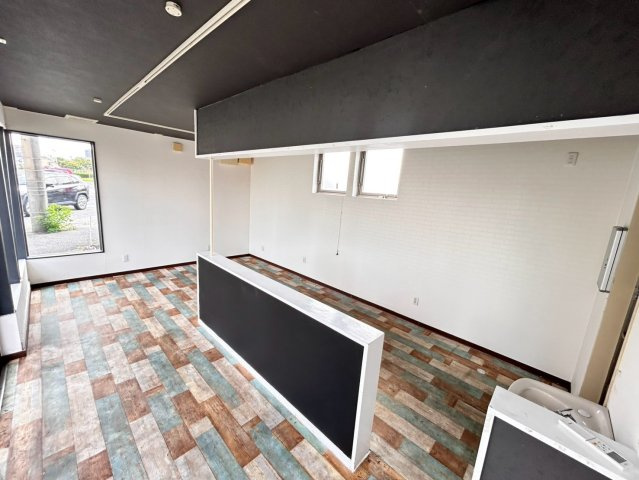 横山町貸店舗の内装