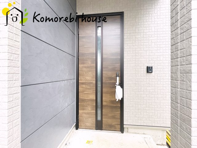 さいたま市見沼区堀崎町1159番　新築一戸建て　ハートフルタウン　Dの玄関|26.9.11