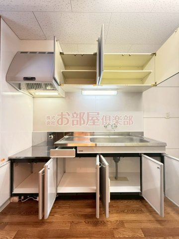 レジデンス幸Aのキッチン|お料理しやすいキッチンです