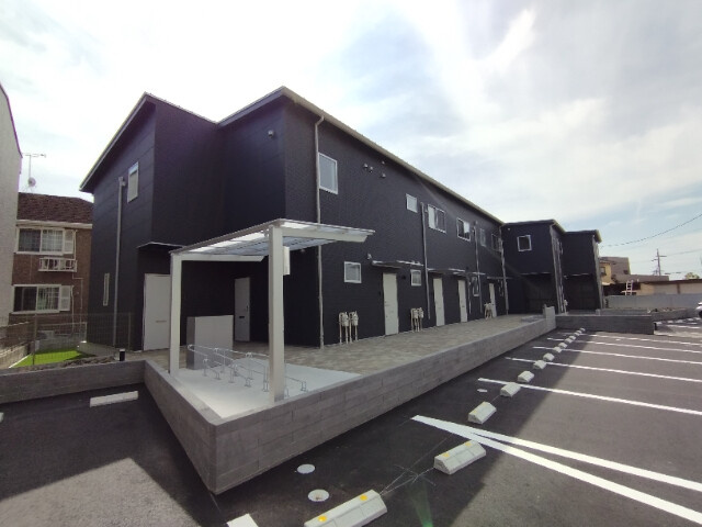 エスリーア　アオ