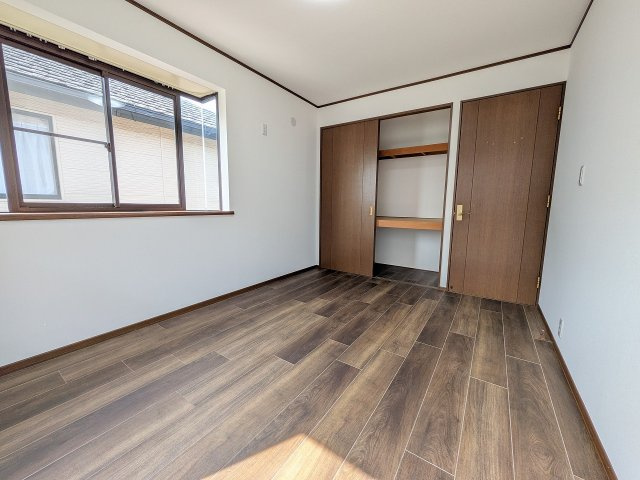 八王子市　絹ケ丘　中古戸建ての収納|～収納力の高いクローゼット完備～