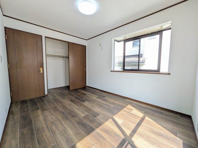 八王子市　絹ケ丘　中古戸建ての収納|～収納力の高いクローゼット完備～