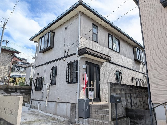 八王子市　絹ケ丘　中古戸建ての外観|～長沼駅徒歩14分・北野駅徒歩15分　建築時トヨタホーム設計・軽量鉄骨造の中古戸建て～