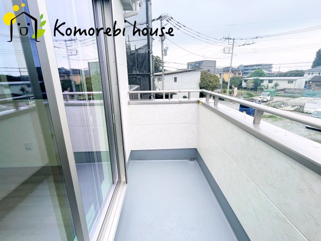 さいたま市見沼区堀崎町1159番　新築一戸建て　ハートフルタウン　Eのバルコニー|26.9.8