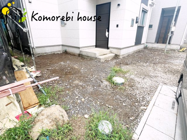 さいたま市見沼区堀崎町1159番　新築一戸建て　ハートフルタウン　Eの駐車場|26.9.8