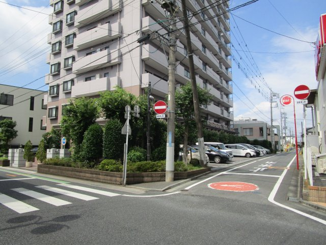 鴻巣市本町４丁目　中古マンション「オーベル鴻巣」の駐車場