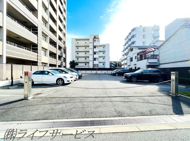 【駐車場】 | サンクタス塚本 | 敷地内駐車場