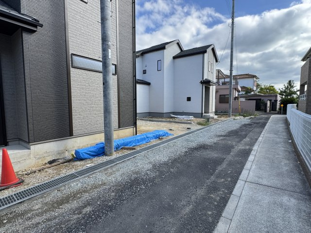 明石市魚住町西岡新築戸建C号棟の前面道路含む現地写真|2026年9月20日撮影